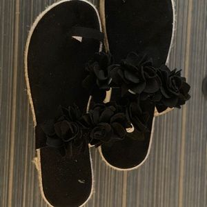 Woman’s sandals (3 pairs sold together)